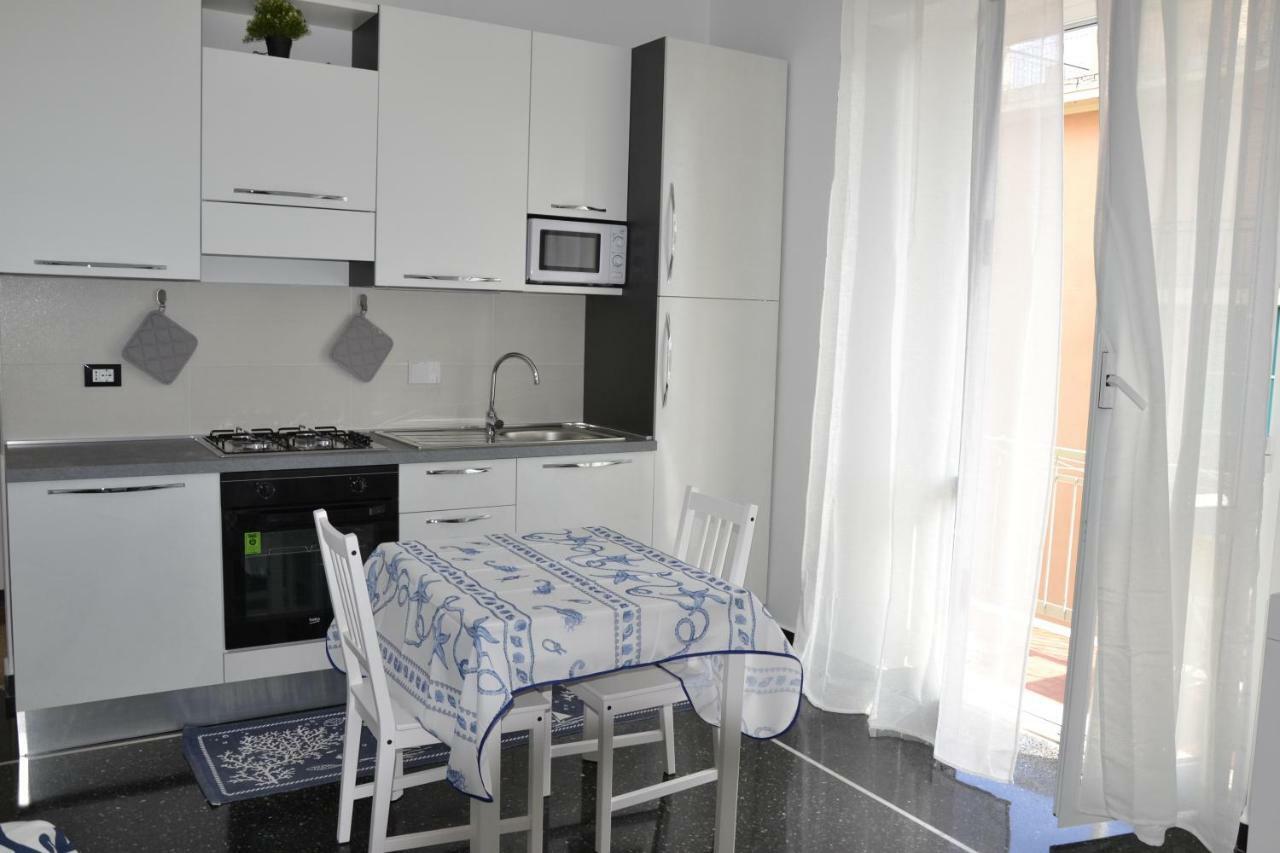 Il Nido Di Quarto Con Park Auto Macchine Piccole Segmento B Genoa Ngoại thất bức ảnh