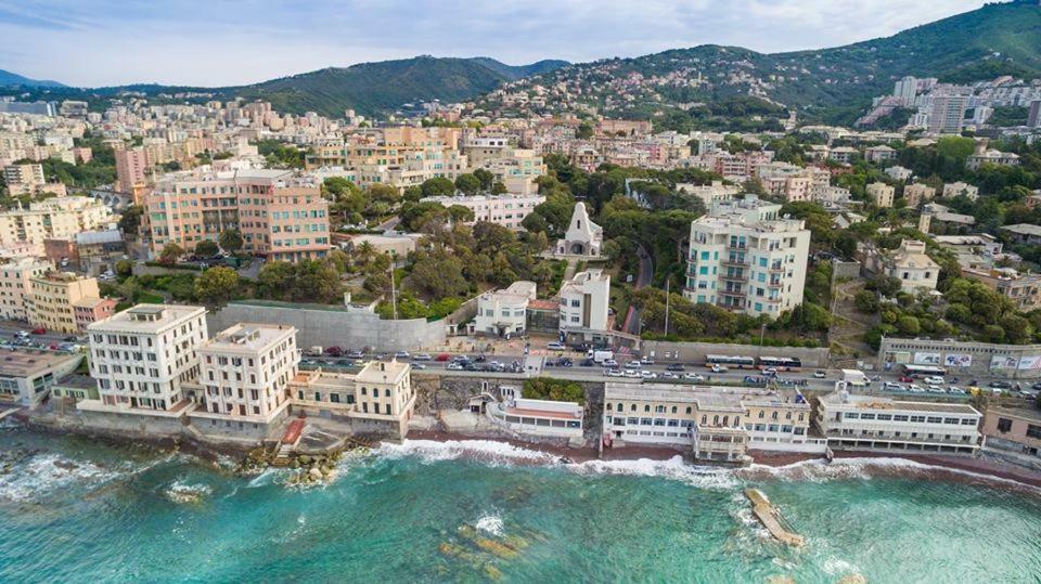 Il Nido Di Quarto Con Park Auto Macchine Piccole Segmento B Genoa Ngoại thất bức ảnh